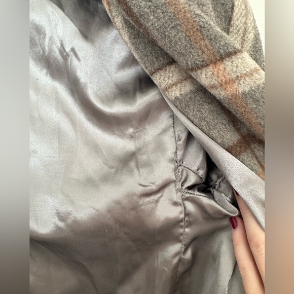 Astr raquel coat  Plaid Double-Breasted Coat - Picture 16 of 16